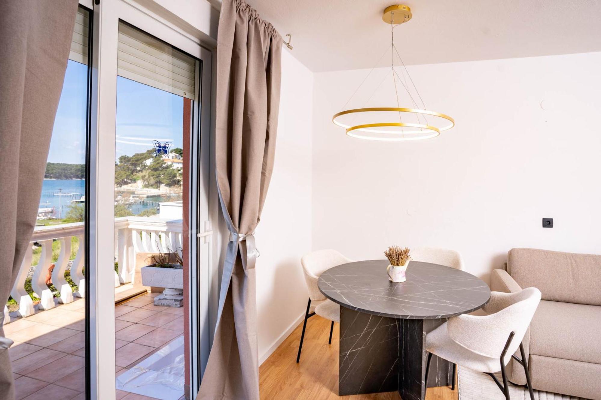 Guesthouse Mira Rab Town Room photo